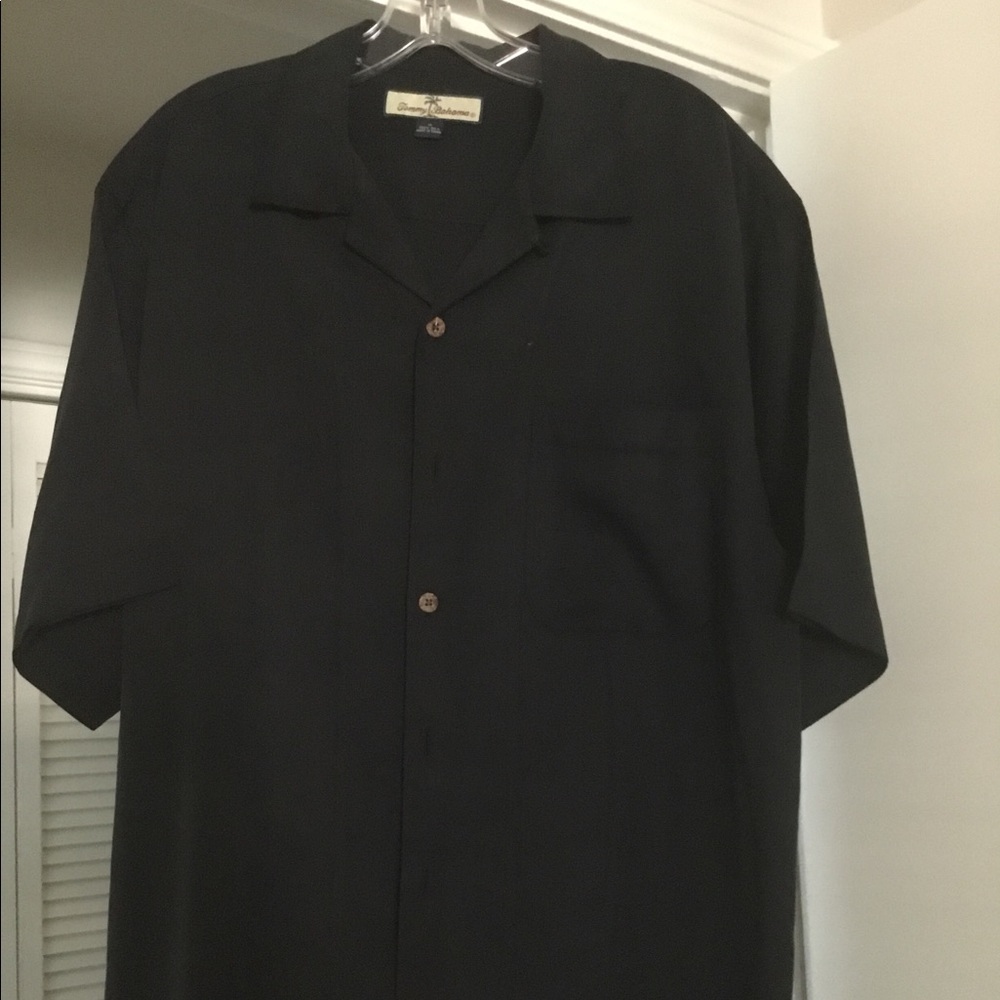 Tommy Bahama men’s medium 100% silk shirts